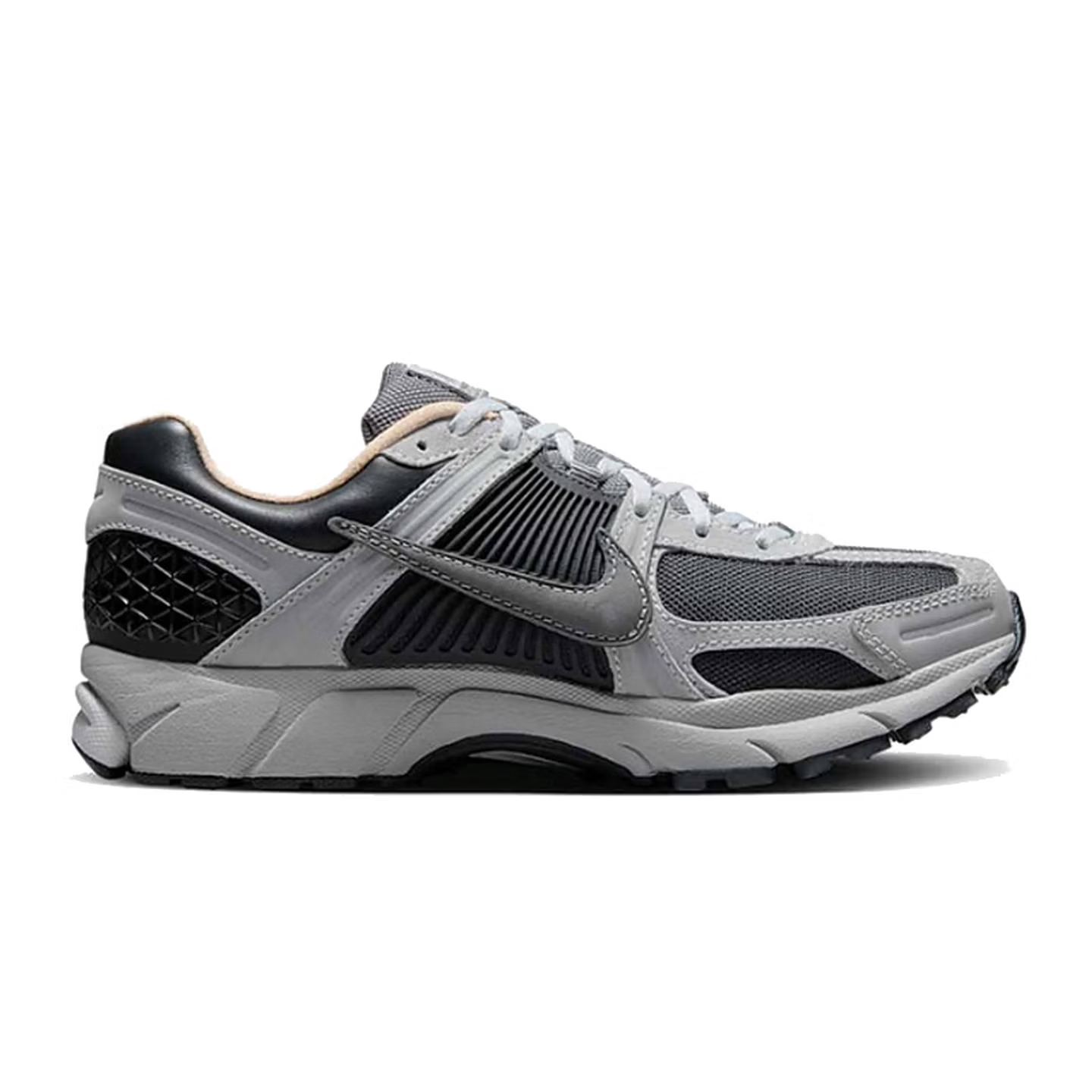 Nike Zoom Vomero 5 chaussures  - Men'S Shoes Nike Black avis et prix
