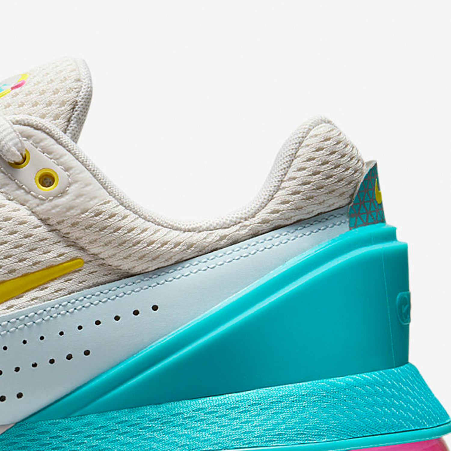 Nike Authentic AIR MAX PULSE C - Men Shoes Myntra avis et prix